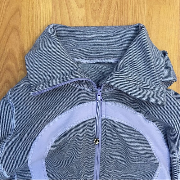 Lululemon Athletica Women’s Scuba Logo Zip Up Hoodie 8 - Picture 3 of 9
